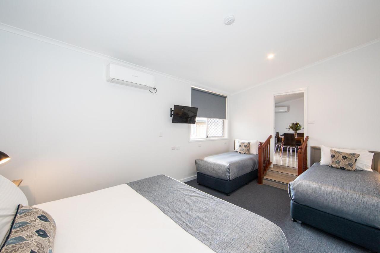 New England Motor Lodge Glen Innes Extérieur photo